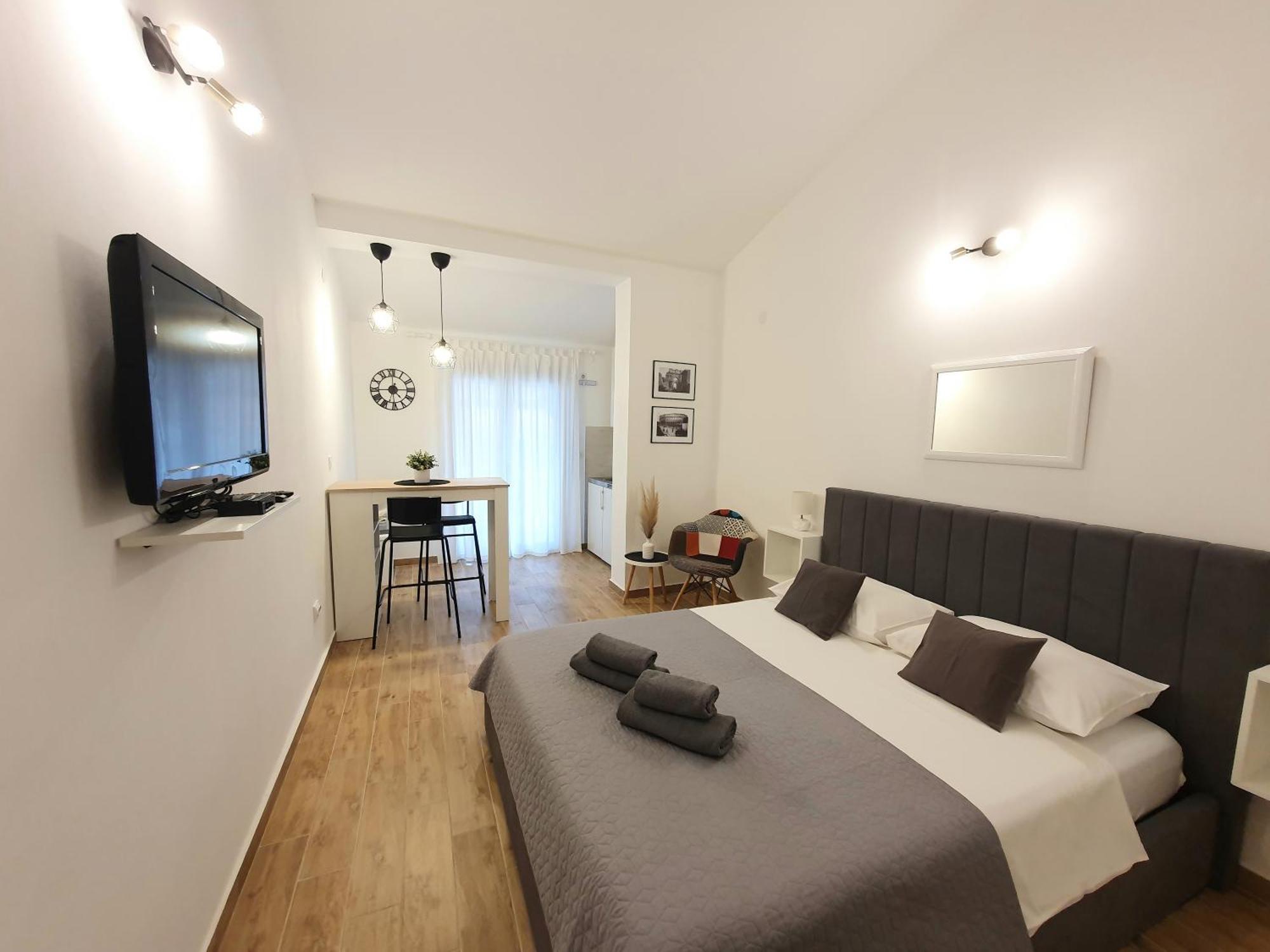 Apartments Dejana Štinjan Eksteriør bilde