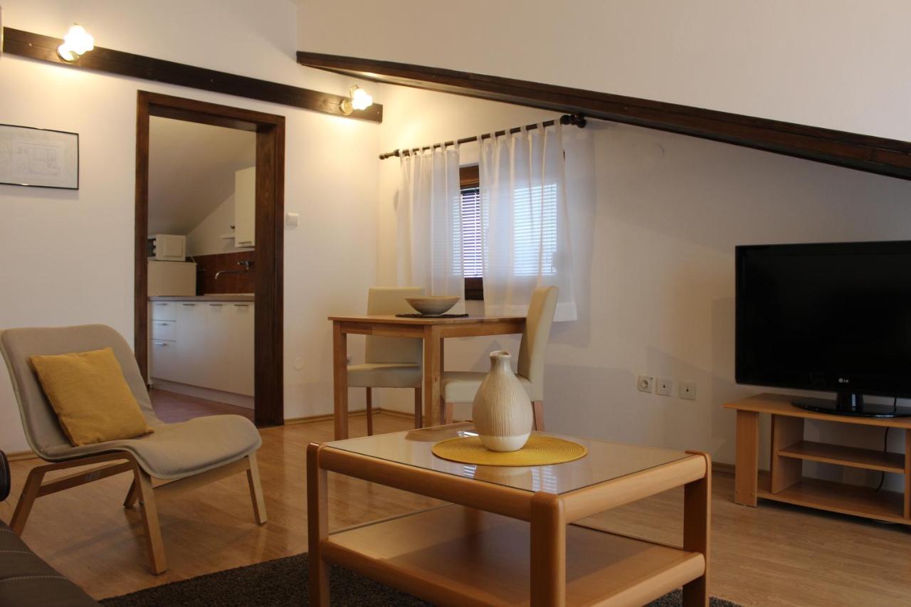 Apartments Dejana Štinjan Eksteriør bilde